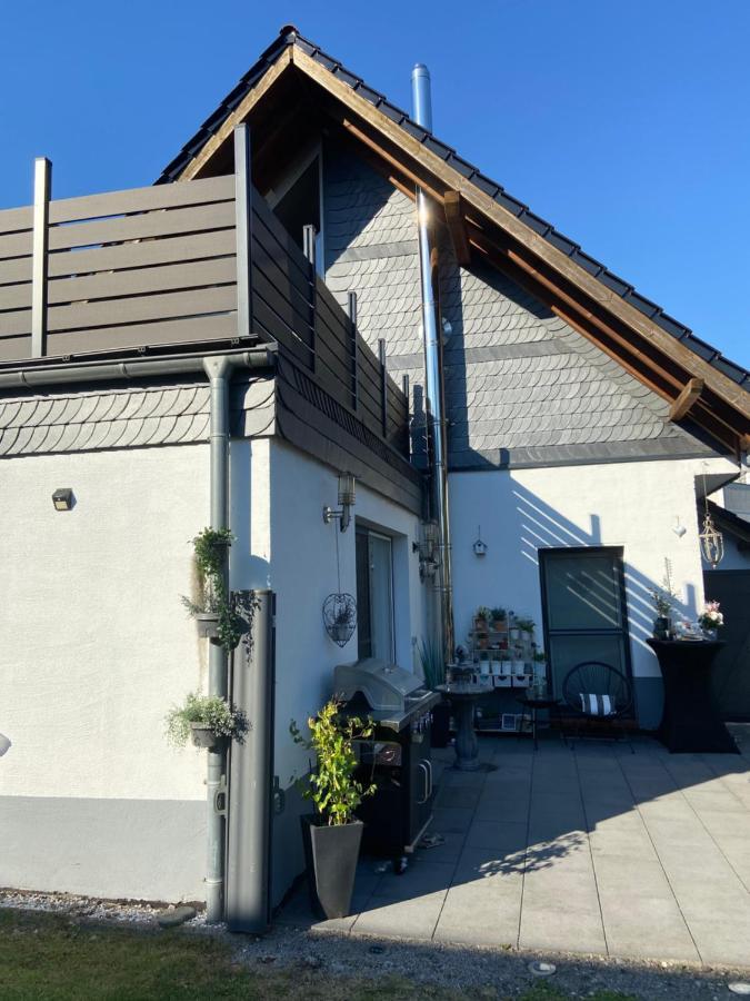 4 Zimmer 11 Personen Wohnung Garten Terrasse Grill 2 Badezimmer Wuppertal Exterior foto